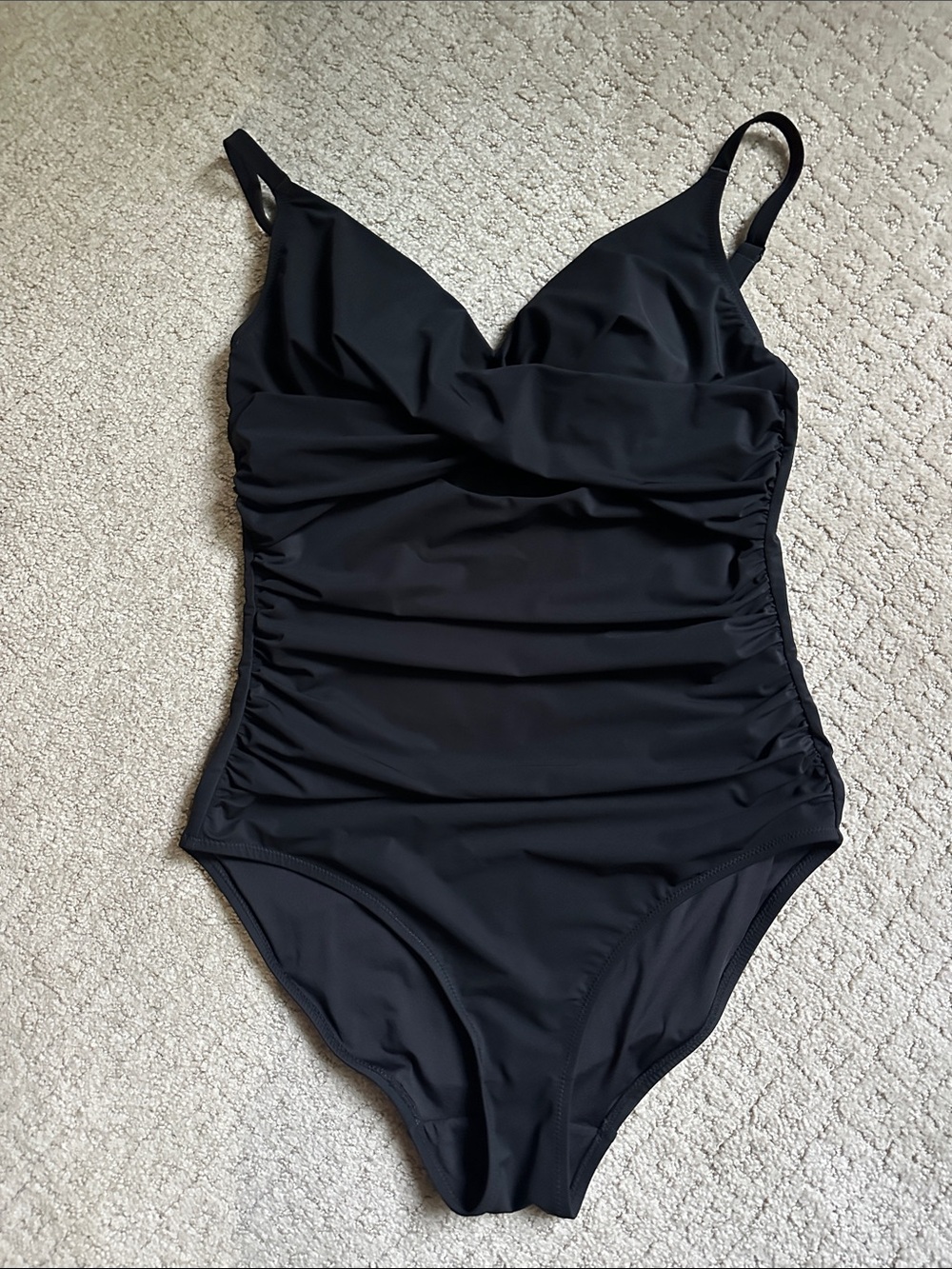 Shapellx Cut-Out Black One-Piece Swimsuit M
